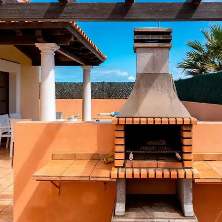 Serenity Private Pool By Holidays Вилла