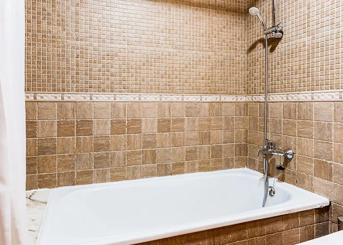 Serenity Private Pool By Holidays Villa *